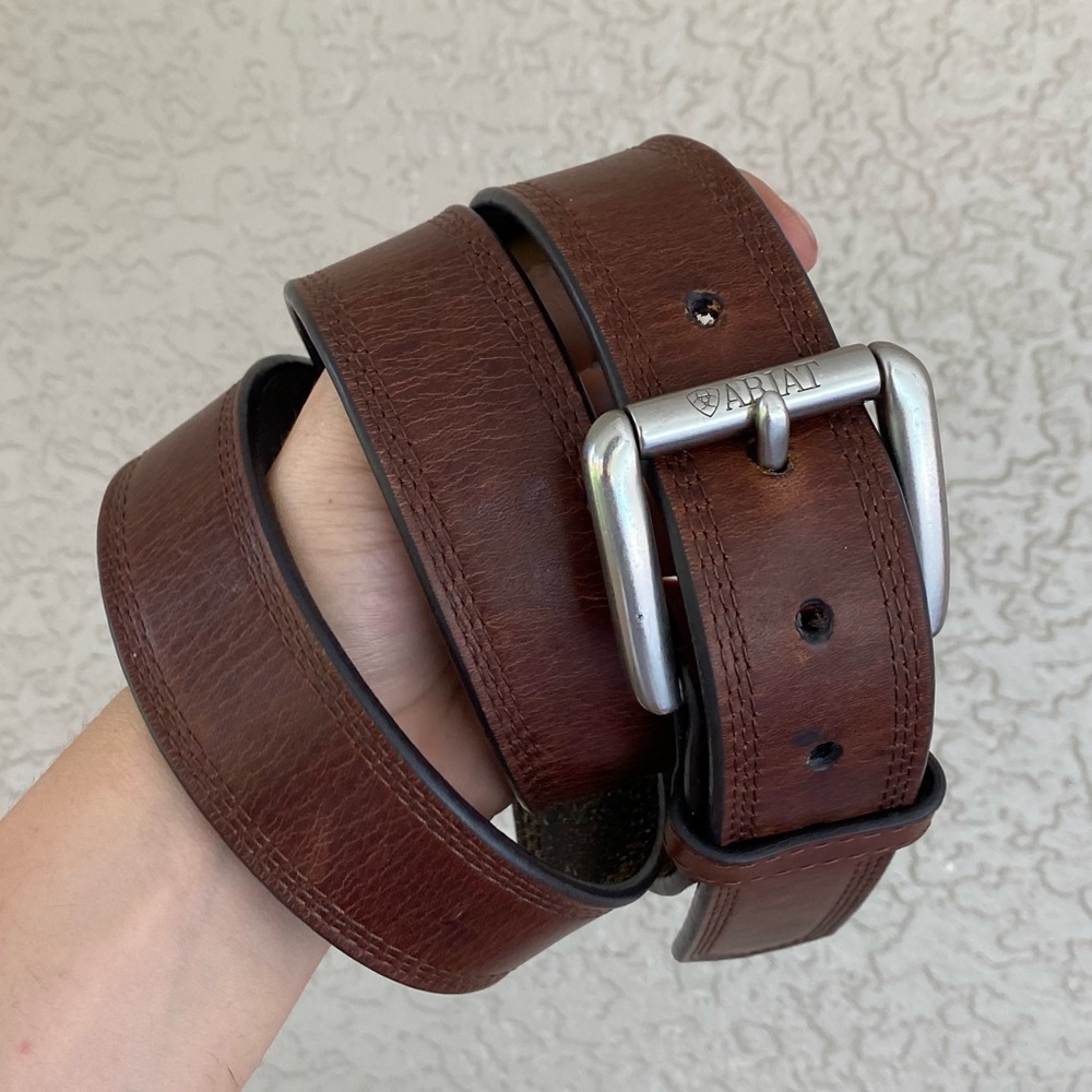 Ariat Mens belt size 44